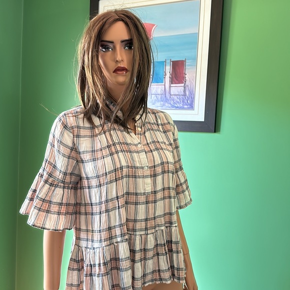 LOFT Tops - 🩶🩶NWOT Ann Taylor Loft Peplum Style Top🩶🩶